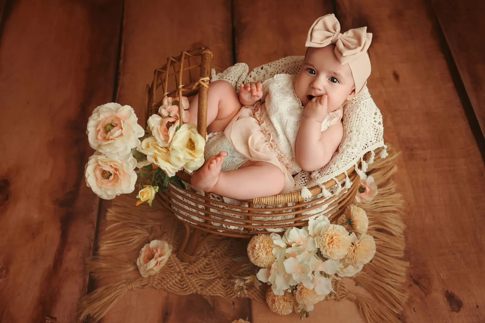 Bebe 2–12 mj fotografiranje, Studio Devine — fotografija 1